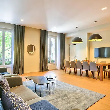 119 - Urban Spacious Sebastopol Paris