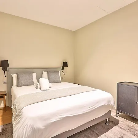 119 - Urban Spacious Sebastopol *